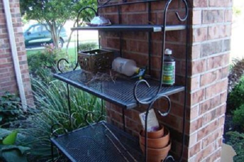 location of dove-nest on the baker rack